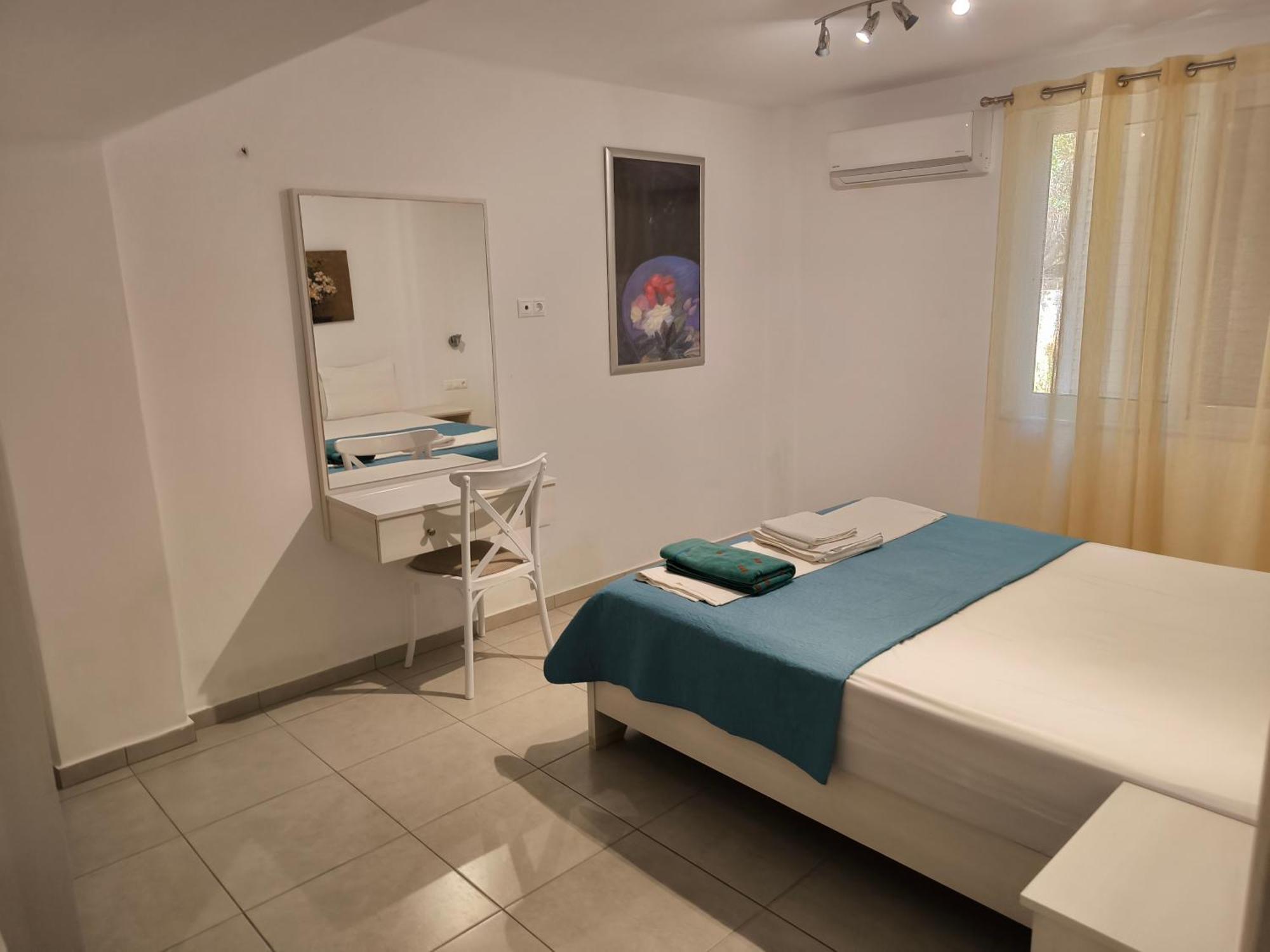Alexia Rooms Palaiochora Dış mekan fotoğraf