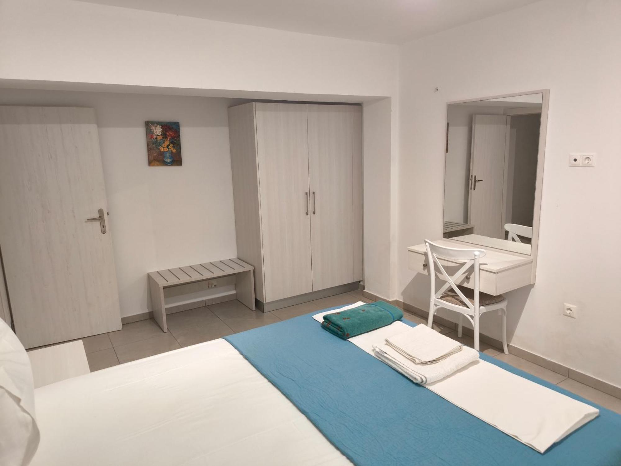 Alexia Rooms Palaiochora Dış mekan fotoğraf